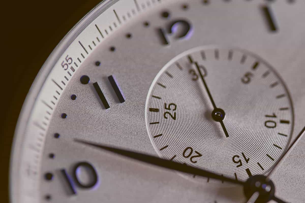 ZoneTimes — World Clock & Timezone Converter